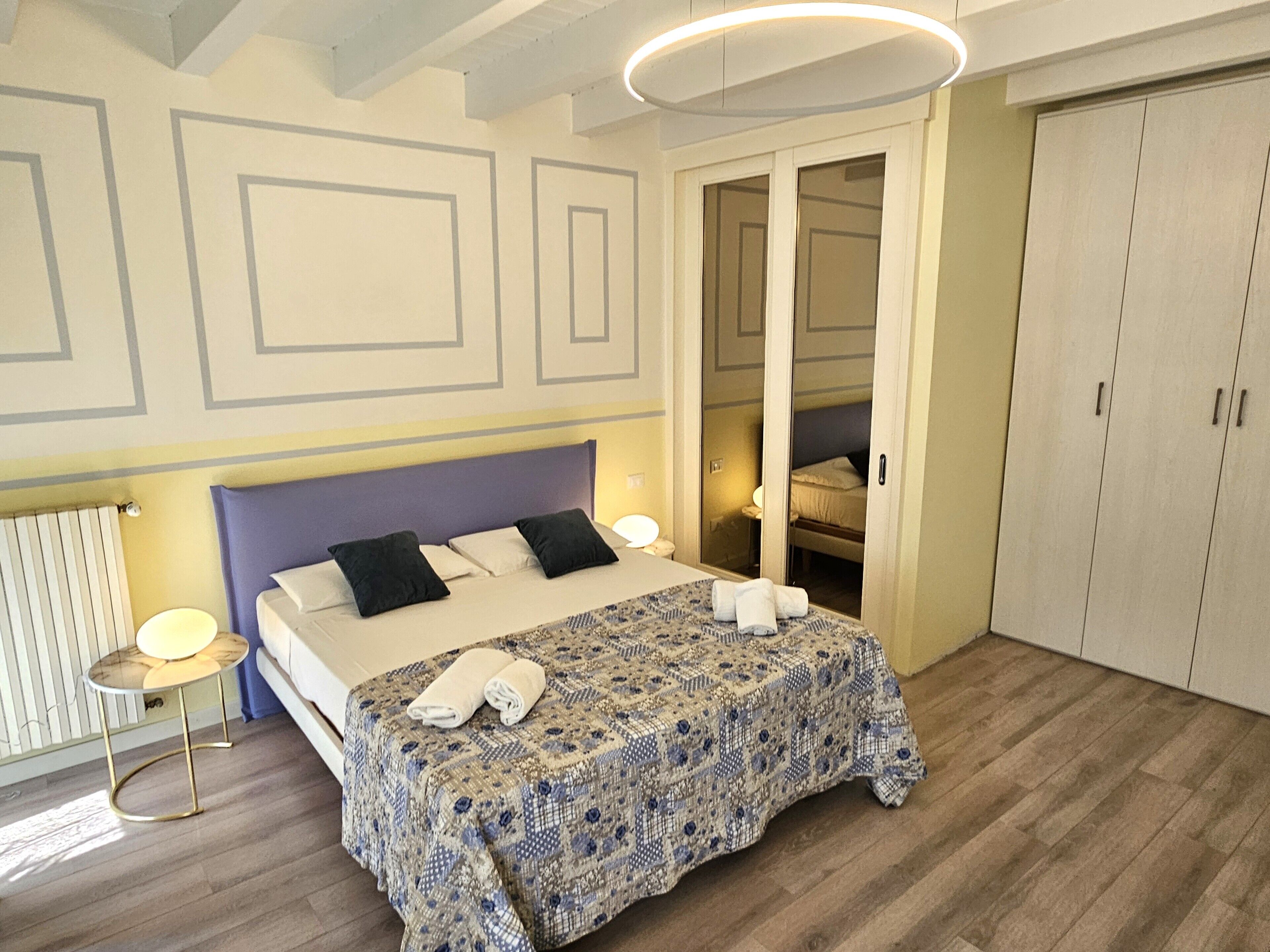 3 chambres, fer et planche à repasser, lit parapluie, Wi-Fi