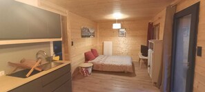 1 chambre, fer et planche Ă repasser, lit parapluie, Wi-Fi gratuit