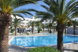 Indoor pool, seasonal outdoor pool - Golf Residence- Family Only (Port El Kantaoui)