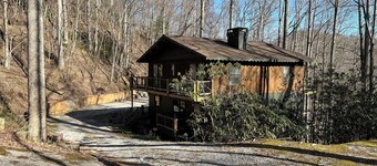 Emerald Holly Gem Sky Valley / Pool Hot Tub WiFi