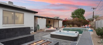 Serene Sonoran Retreat - Heated Pool/Sleeps 10