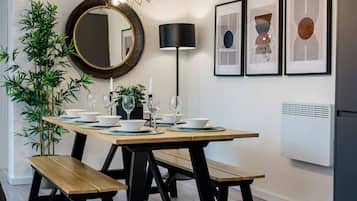 Bungalow, 2 Bedrooms | Private kitchen | Electric kettle