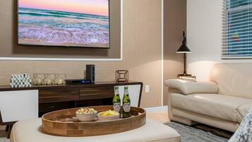 Télévision, cheminée