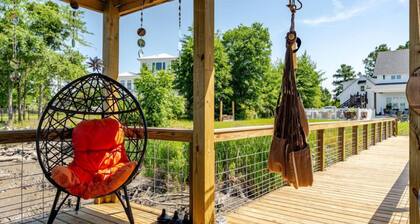 Nature Lovers Escape Waterfront Pool Dock Sunsets Fishing Kayaking Savannah
