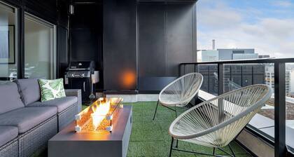 Luxury Penthouse DT | 3 Beds | Outdoor Fire & BBQ