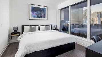 3 chambres, bureau, fer et planche à repasser, accès au Wi-Fi (inclus)