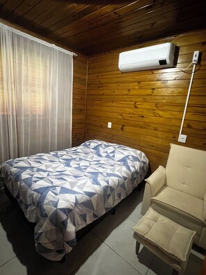 2 bedrooms, desk, WiFi, bed sheets - Cozy Entire Home - Home for a Day Imbituba (Guaiuba Imbituba)
