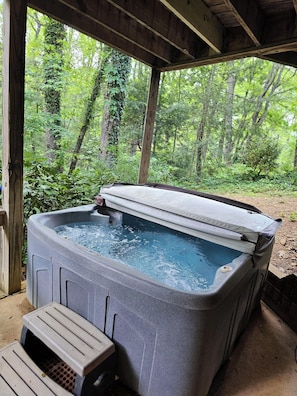 Bain à remous extérieur