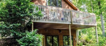 Perfect cabin for 2 w/hot tub