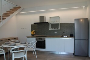 Oven, stovetop, dishwasher