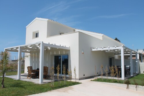 Villa Green - Zannafondo Villas with private garden and 100 mt from the beach