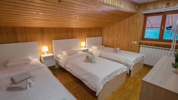 House | 5 bedrooms, individually furnished, iron/ironing board