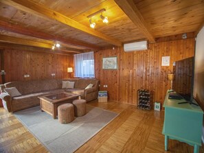 House | Living room