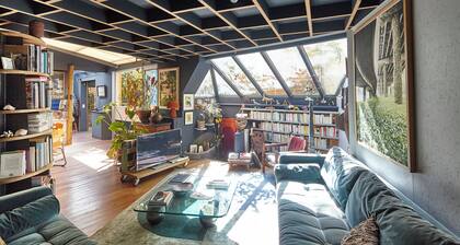 Atypical and very spacious artist's house PARIS