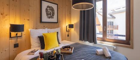 Căn hộ | 3 phòng ngủ, bộ trải giường