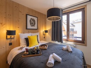 Apartment | 3 bedrooms, bed sheets - Apartment in Chantemerle Near Ski Slopes (Saint-Chaffrey)