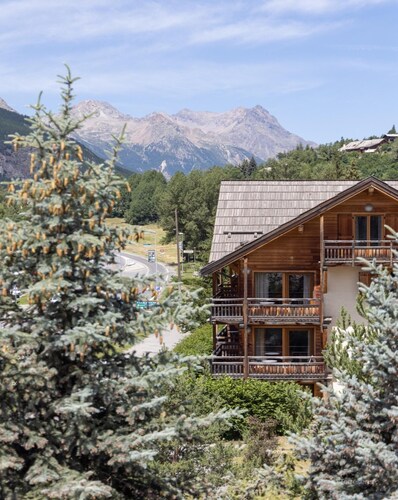 Apartment in Chantemerle Near Ski Slopes