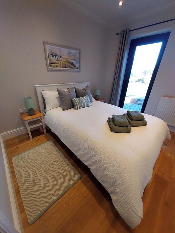 1 bedroom, desk, iron/ironing board, free WiFi - The Annex @ Holly Glenn a cosy couple's retreat (Clint Green)