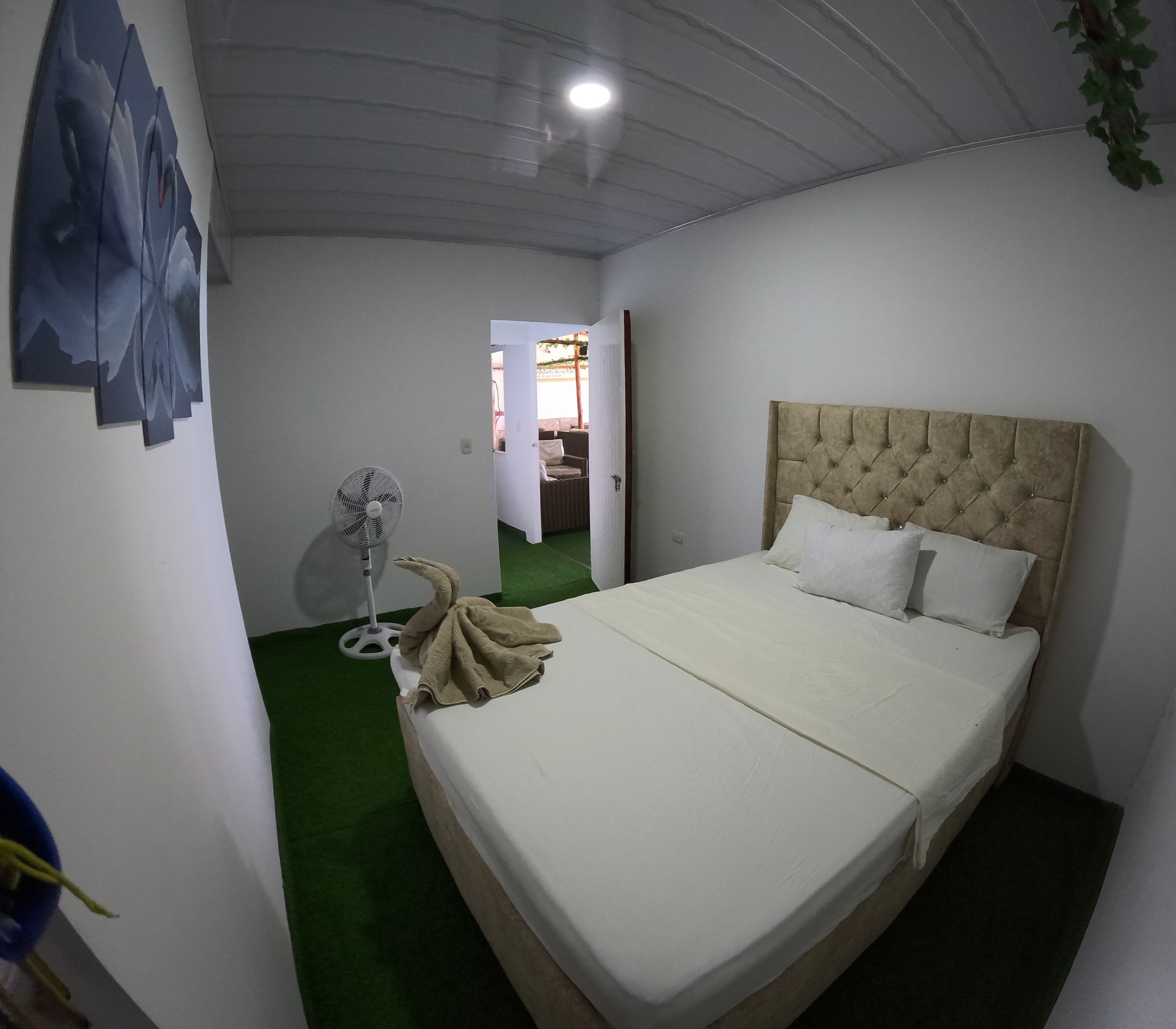 4 bedrooms, WiFi, bed sheets