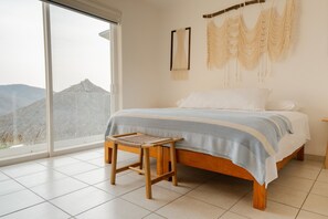 2 bedrooms, in-room safe, WiFi, bed sheets