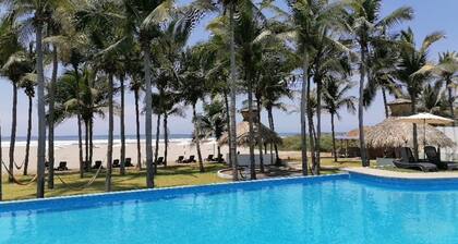 HOME: ACAPULCO DE MIS AMORES. DIAMOND ZONE. PETS ARE ACCEPTED.