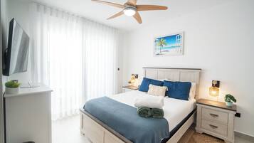 2 bedrooms, premium bedding, Select Comfort beds, in-room safe