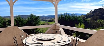 Charming 5-star villa in Provence - Pool, view & complete privacy
