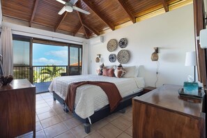 3 bedrooms, desk, iron/ironing board, travel crib - Beachfront Home Ocotal Beach - Ocean Views (Provincia de Guanacaste)