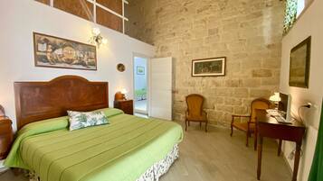 9 bedrooms, iron/ironing board, WiFi, bed sheets
