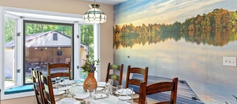 Quiet Lake Anna Rental-4min walk! King bed/Game Barn/fire pits/dock