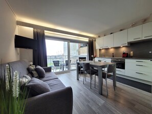 Apartment | Living room