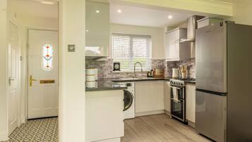 Microonde, forno, lavastoviglie, carta assorbente