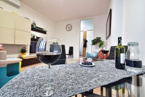 Interior - Whole cozy apartment ;Bright, ideal, for families;Single couples. (Lazzate)