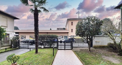Whole cozy apartment ;Bright, ideal, for families;Single couples.
