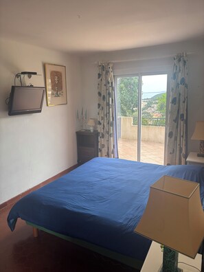 4 Schlafzimmer, Bügeleisen/Bügelbrett, Reisekinderbett, kostenloses WLAN