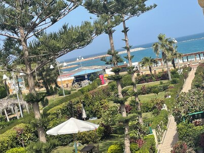 Royal Sea View Chalet - Maamourah Beach