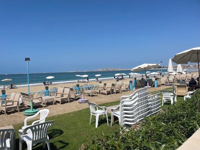 Luxury 3Bedroom Chalet - Maamourah Beach