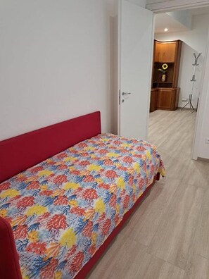 1 Schlafzimmer, Schreibtisch, Bügeleisen/Bügelbrett, WLAN