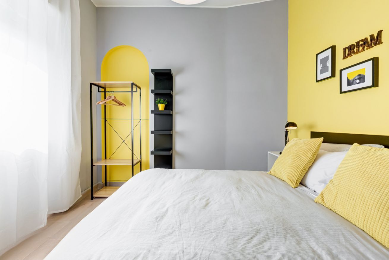 Desk, iron/ironing board, travel crib, WiFi
