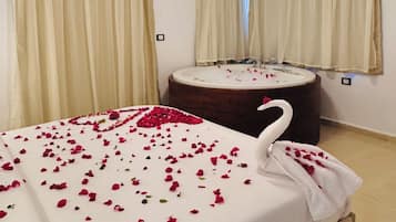 Ropa de cama de alta calidad, cubrecamas y colchones con pillow-top