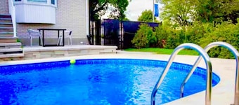 Zen House with Private Pool, Piano & Garden - Relaxation guaranteed!