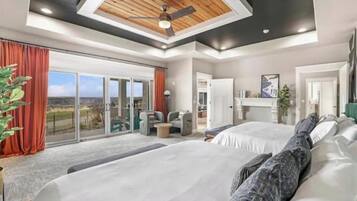 5 slaapkamers, een kluis op de kamer, een bureau