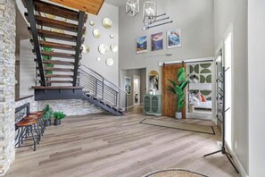 Interior - 6K SQFT Lux |Heated Pool|Hot Tub |Sauna |Speakeasy (Twin Falls)