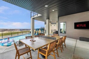 Outdoor dining - 6K SQFT Lux |Heated Pool|Hot Tub |Sauna |Speakeasy (Twin Falls)