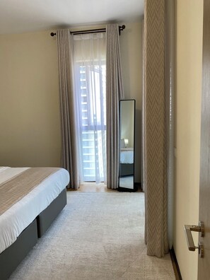 1 bedroom, iron/ironing board, WiFi, bed sheets - Chic 1-bedroom apartment in wonderful Nairobi with AC, fitness room, WiFi (Nairobi)