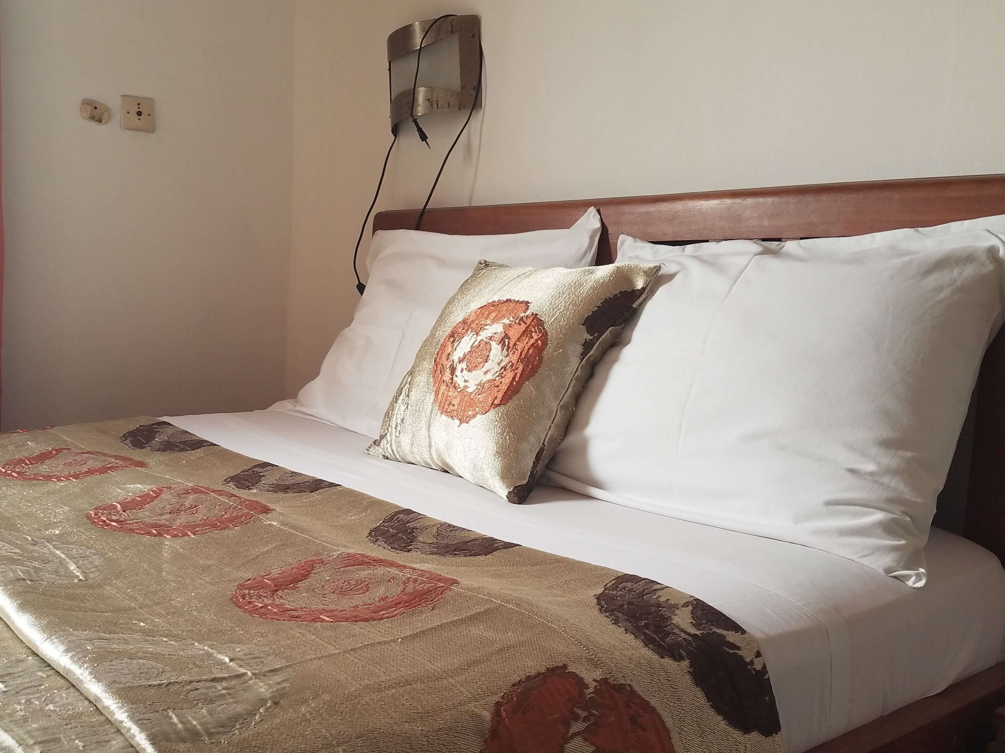 Tabla de planchar con plancha y wifi gratis 