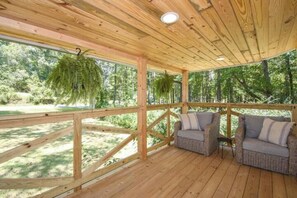 Property grounds - The Cottage at Walnut Ridge (Goodwater)