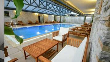 Innenpool, Außenpool