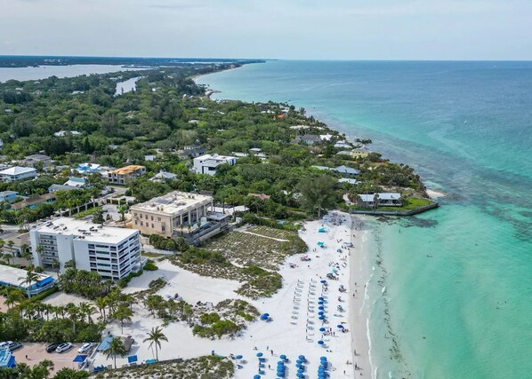 Beach nearby - SIESTA SANDS BEACH RESORT - Beachfront Condo complex on Crescent Beach - 1BR (Siesta Key)
