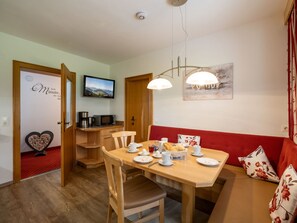 Dining - Daniela by Interhome (Niederau)